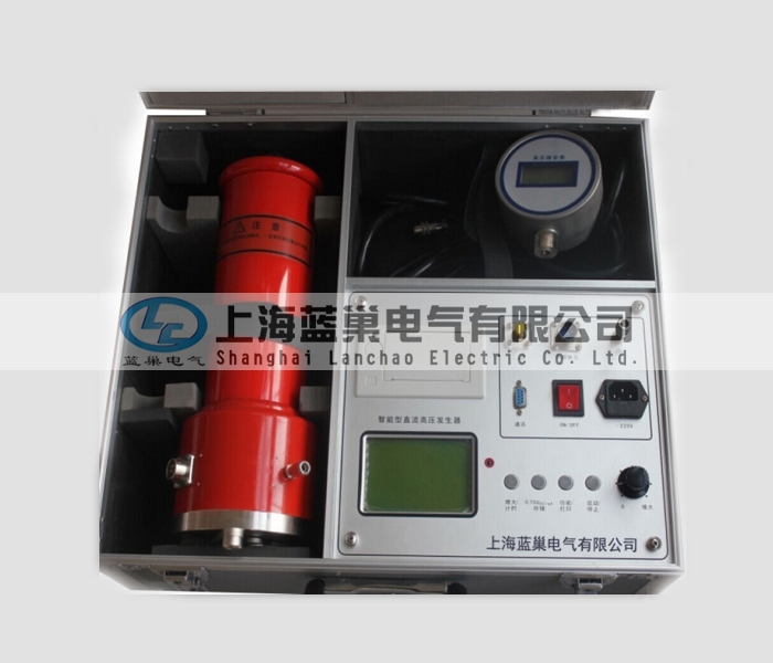 ZGF-120KV/2mA大屏智能直流高壓發(fā)生器。應(yīng)用AIPWM技術(shù)，對(duì)PWM技術(shù)的不準(zhǔn)確線性度進(jìn)行了調(diào)整，使儀器精度得到了大幅度提高。并采用AI技術(shù)設(shè)定過壓保護(hù)和過流保護(hù)取代了數(shù)字撥盤開關(guān)只能設(shè)定電壓值